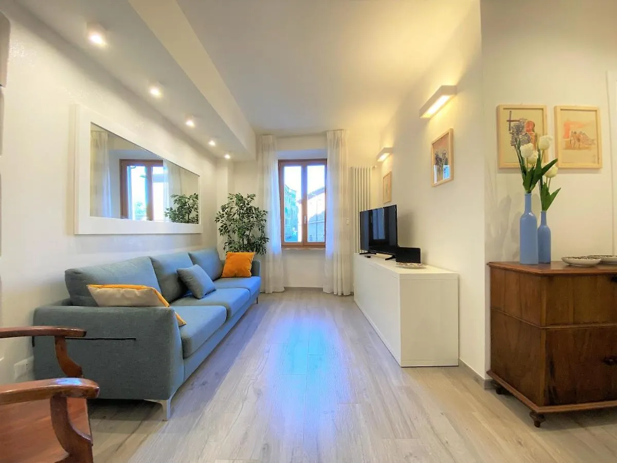 Casa Stella- A Due Passi Dal Corso Di Siena Apartment